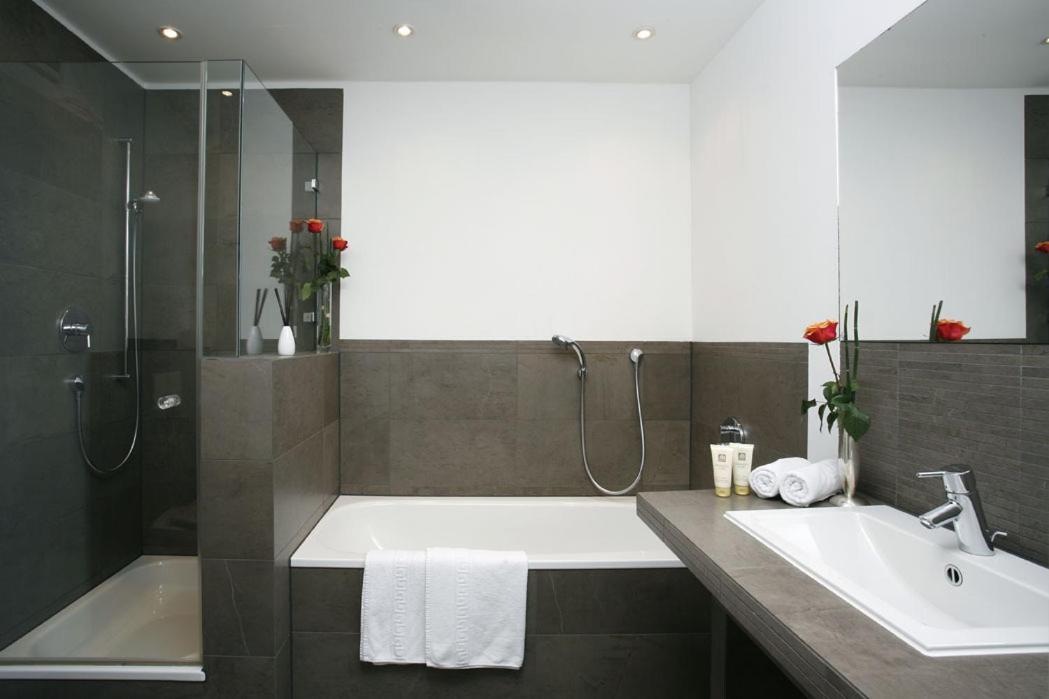 Hotel Regina -Garni Koeln Eksteriør billede